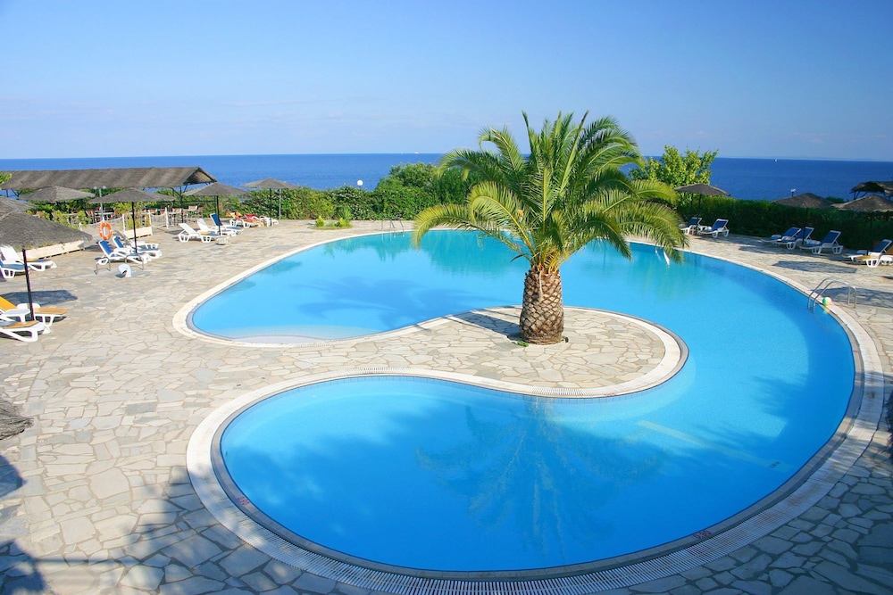 Porto Skala Hotel Village — Swimming pool in Skala (Kefalonia), Ionian Islands