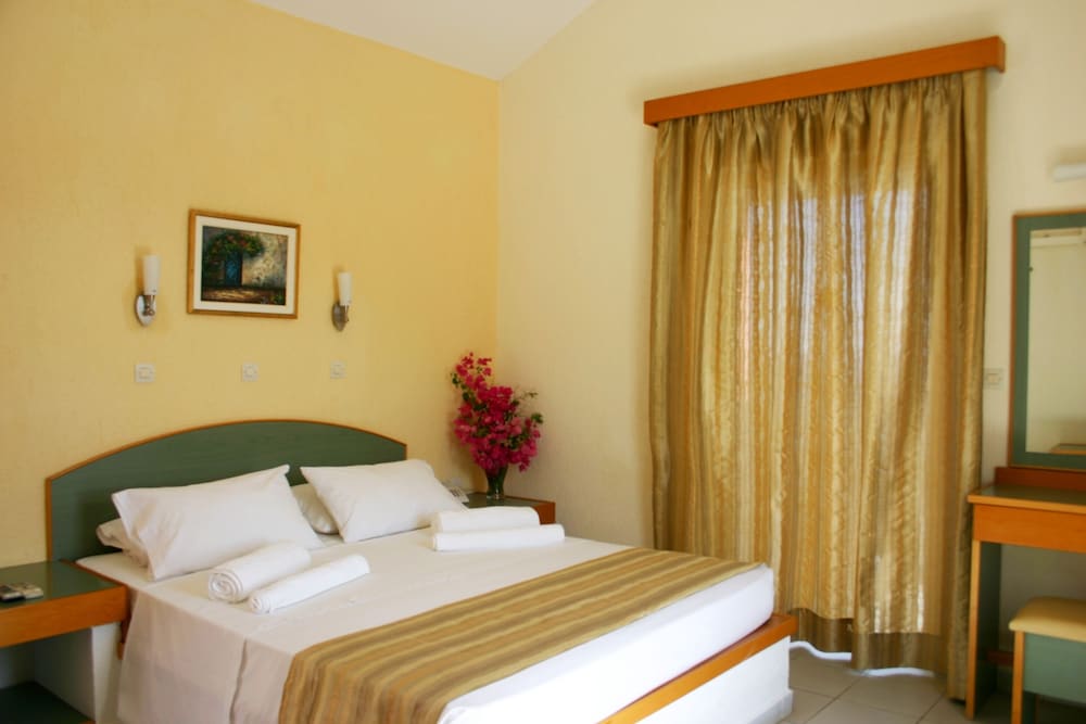 Porto Skala Hotel Village — Hotel rooms in Skala (Kefalonia), Ionian Islands