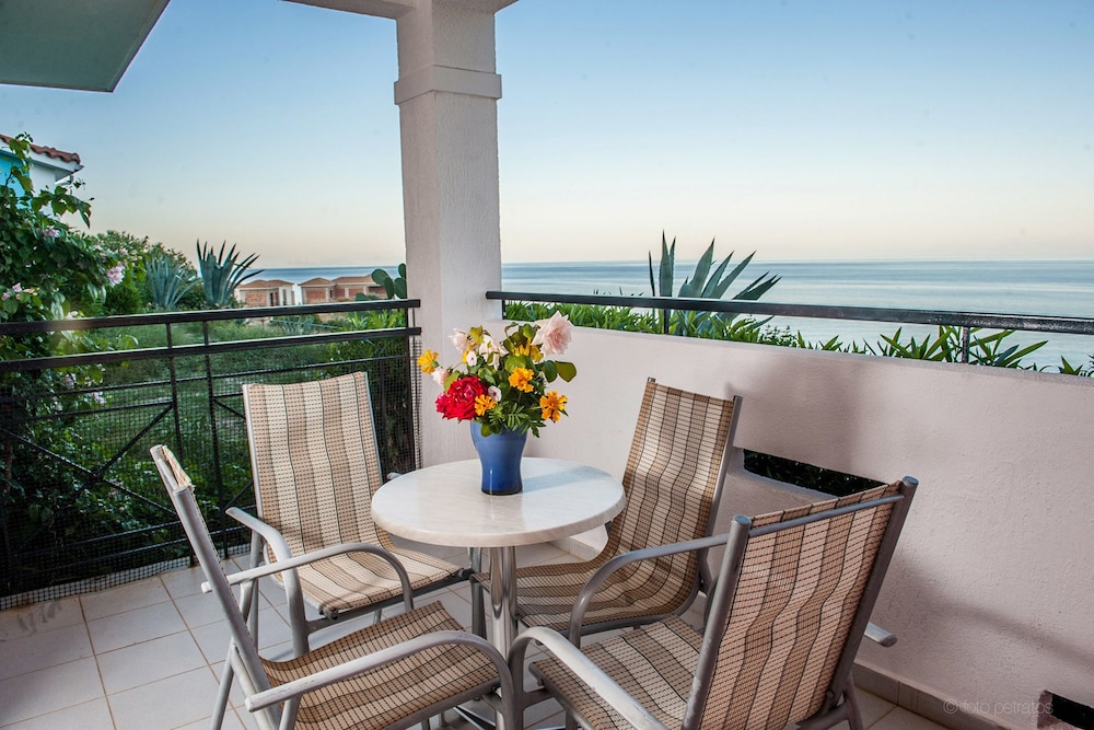 Porto Skala Hotel Village — Hotel rooms in Skala (Kefalonia), Ionian Islands