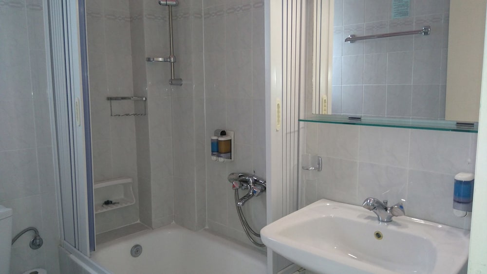 Porto Skala Hotel Village — Hotel rooms in Skala (Kefalonia), Ionian Islands