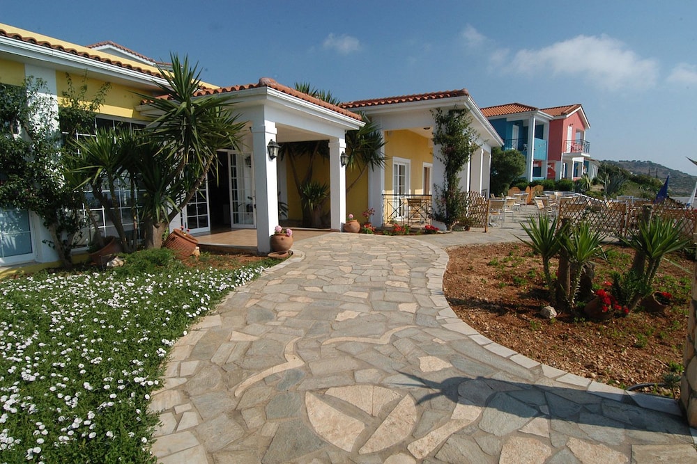 Porto Skala Hotel Village — Hotel building in Skala (Kefalonia), Ionian Islands