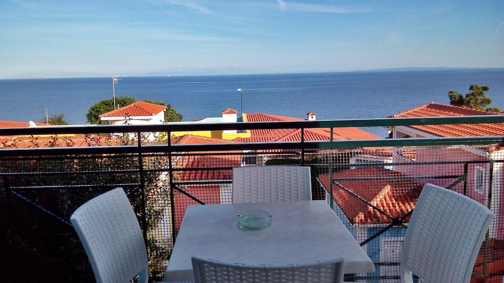 Porto Skala Hotel Village — Hotel rooms in Skala (Kefalonia), Ionian Islands