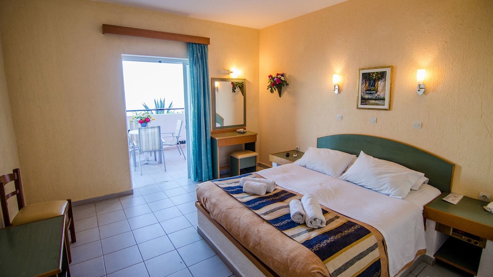 Porto Skala Hotel Village — Hotel rooms in Skala (Kefalonia), Ionian Islands