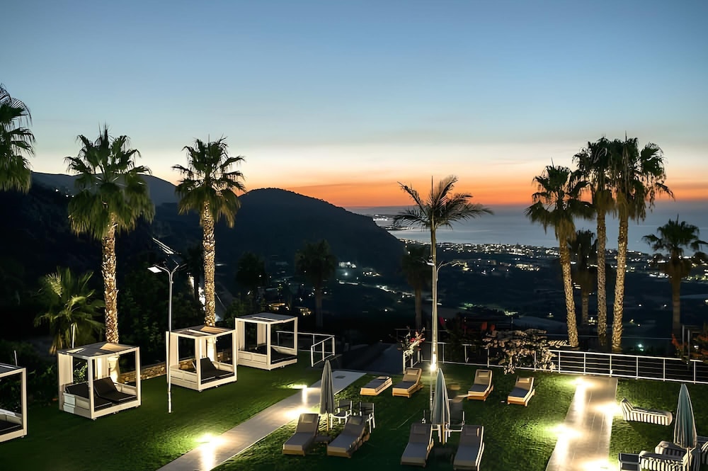 The Noverian Scenic Crete 5 Star Hilltop Villa Resort & Spa - zdjęcie 4