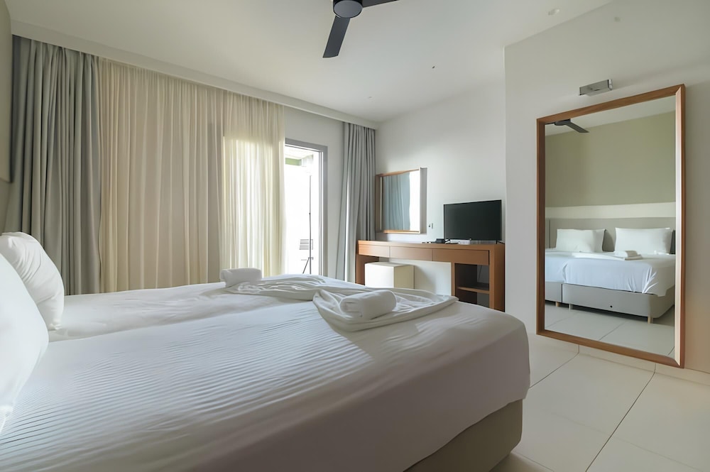The Noverian Scenic Crete 5 Star Hilltop Villa Resort & Spa — Hotel rooms in Malia