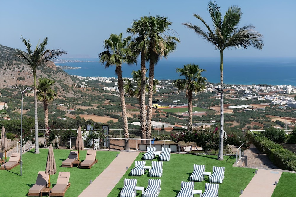 The Noverian Scenic Crete 5 Star Hilltop Villa Resort & Spa — Sports & recreation in Malia