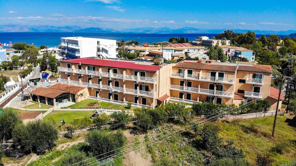 Hotel Sea Bird — Hotel building in Moraitika, Ionian Islands