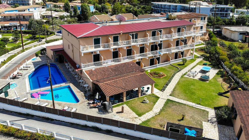 Hotel Sea Bird — Hotel building in Moraitika, Ionian Islands