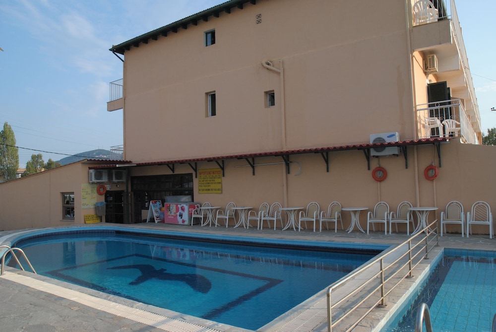 Hotel Sea Bird — Swimming pool in Moraitika, Ionian Islands