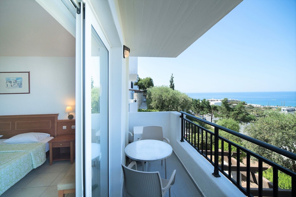 Semiramis Village — Hotel rooms in Hersonissos