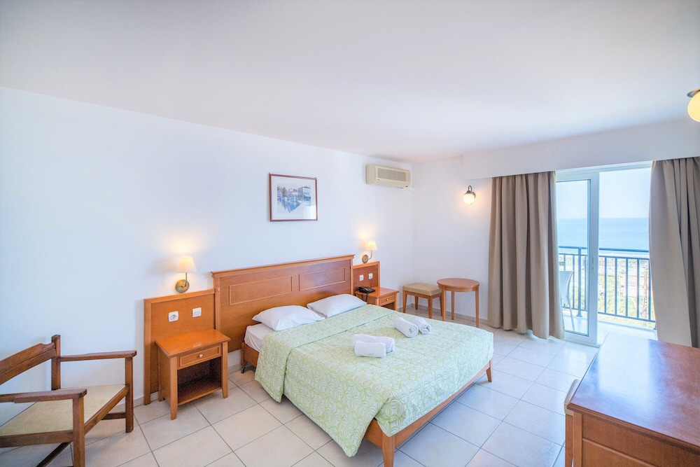 Semiramis Village — Hotel rooms in Hersonissos