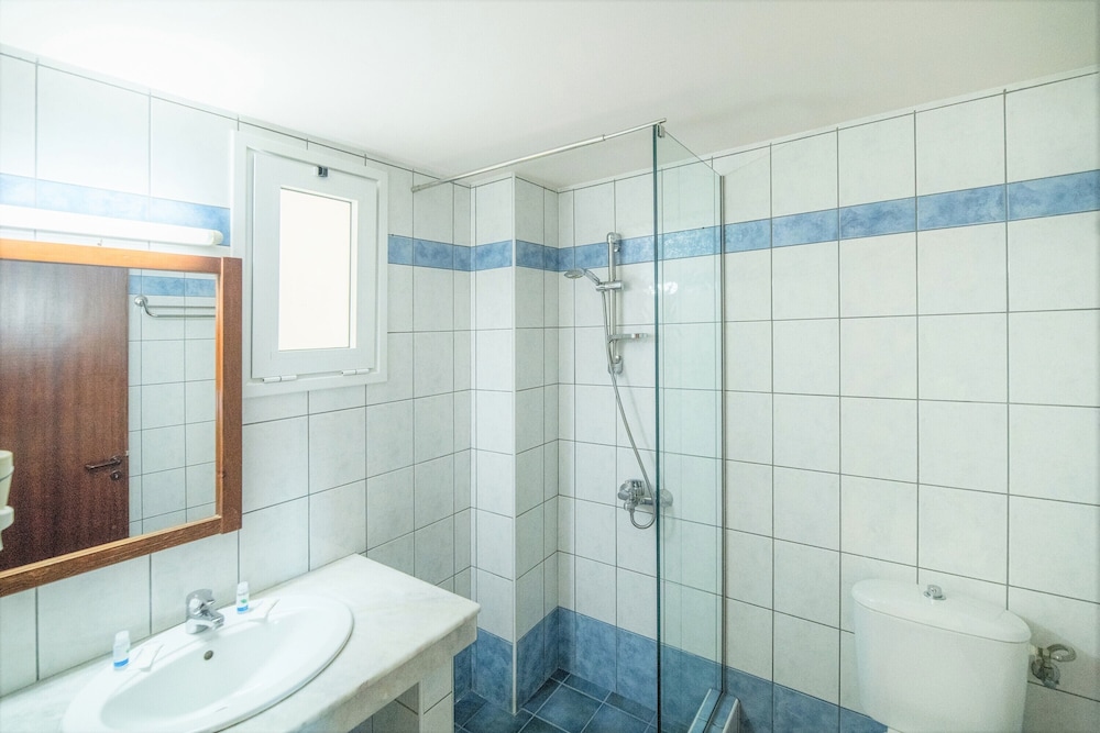 Semiramis Village — Hotel rooms in Hersonissos