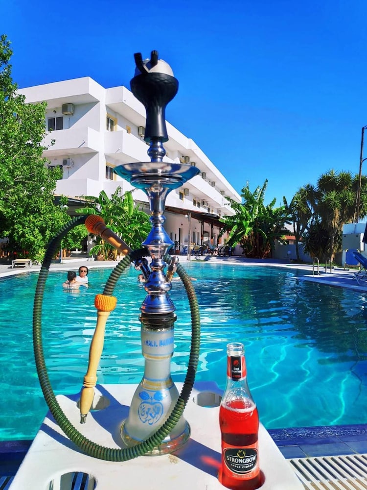 Sotirakis Hotel Studios — Swimming pool in Faliraki, South Aegean