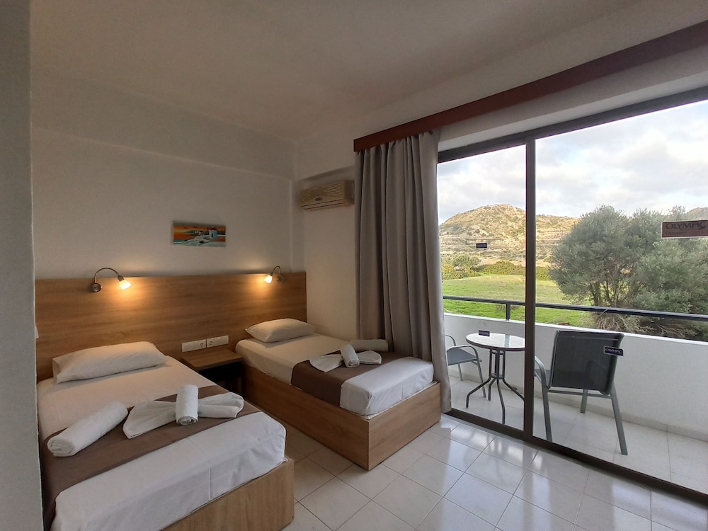 Sotirakis Hotel Studios — Hotel rooms in Faliraki, South Aegean