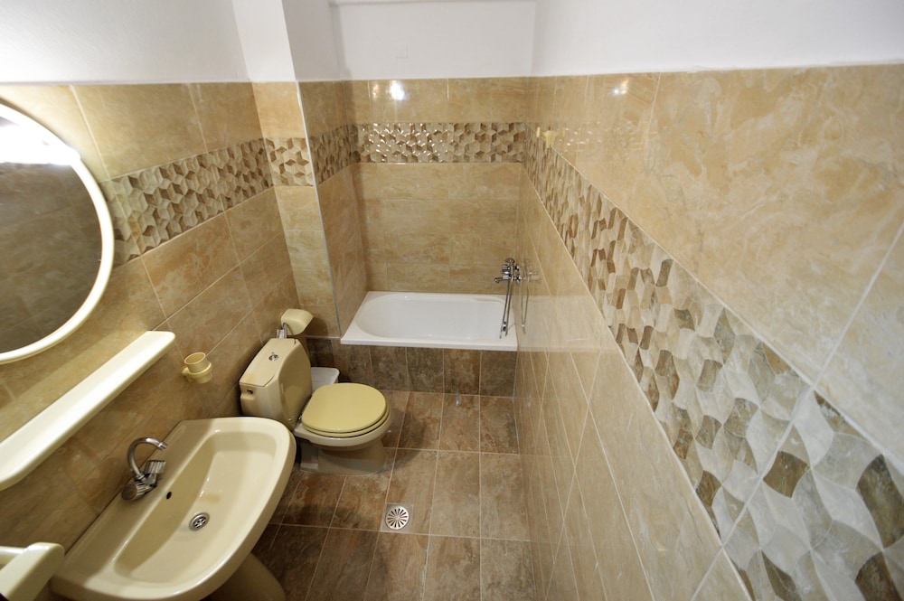 Sotirakis Hotel Studios — Hotel rooms in Faliraki, South Aegean