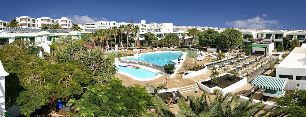 Apartamentos HG Lomo Blanco — Main photo in Puerto del Carmen, Canary Islands