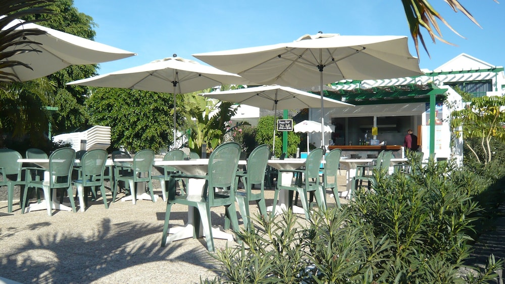 Apartamentos HG Lomo Blanco — Restaurant & bars in Puerto del Carmen, Canary Islands