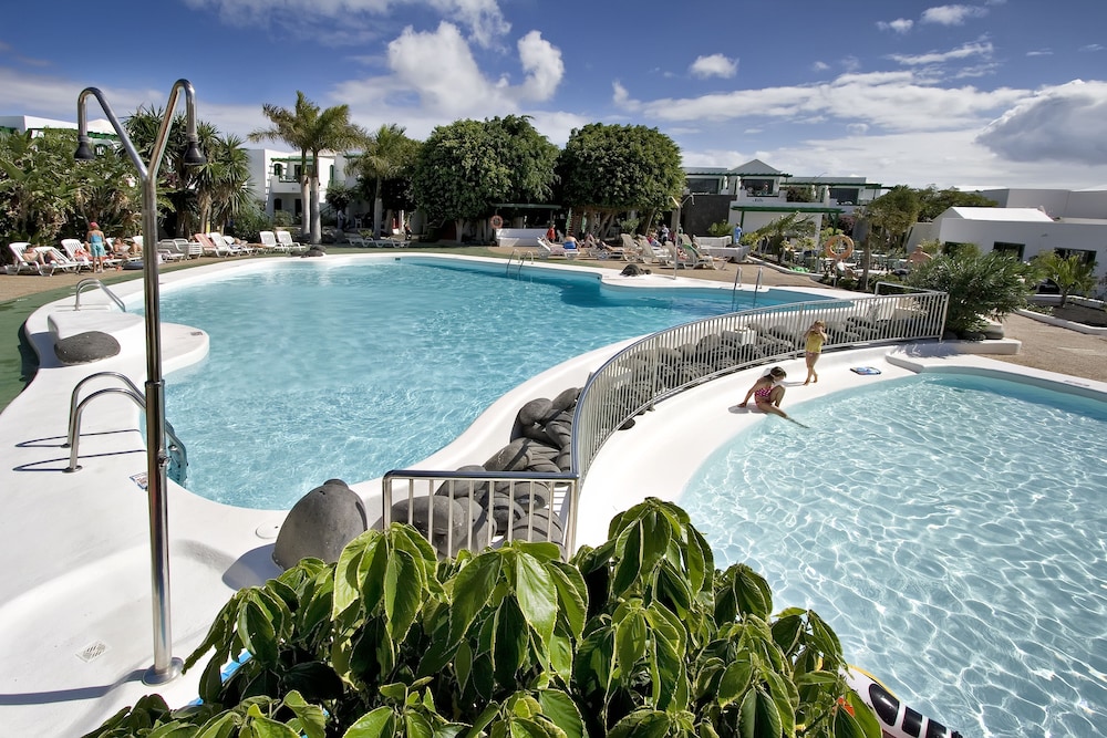 Apartamentos HG Lomo Blanco — Swimming pool in Puerto del Carmen, Canary Islands