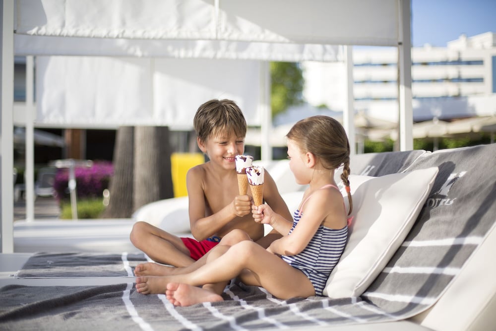 Hipotels Cala Millor Park — Beach in Cala Millor, Balearic Islands