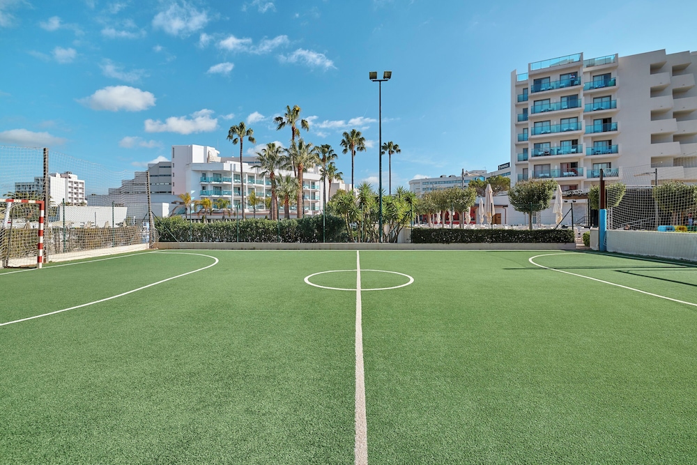 Hipotels Cala Millor Park — Sports & recreation in Cala Millor, Balearic Islands