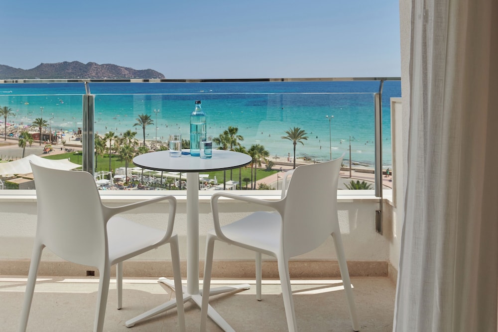 Hipotels Flamenco — Hotel rooms in Cala Millor, Balearic Islands