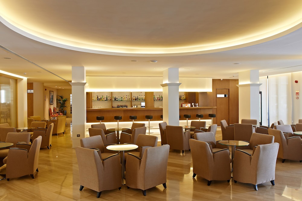 Hipotels Hipocampo - Adults Only — Hotel building in Cala Millor, Balearic Islands