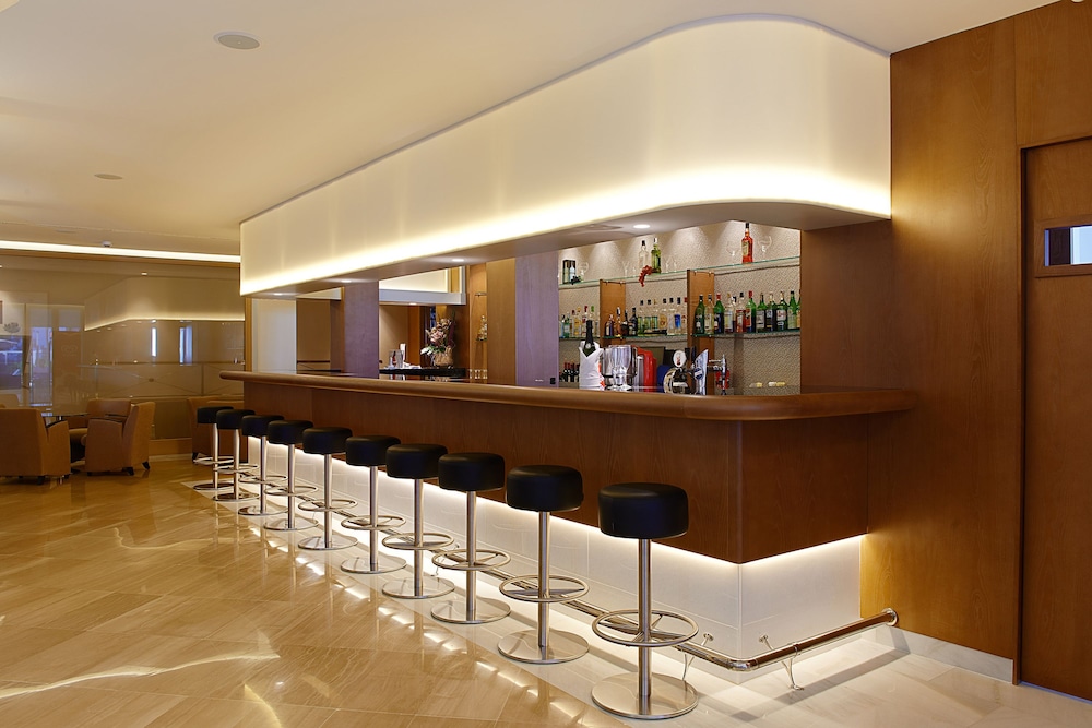 Hipotels Hipocampo - Adults Only — Restaurant & bars in Cala Millor, Balearic Islands