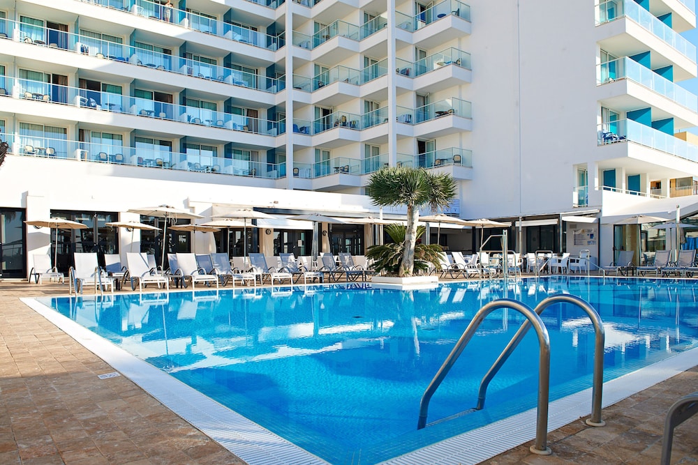 Hipotels Hipocampo - Adults Only — Swimming pool in Cala Millor, Balearic Islands