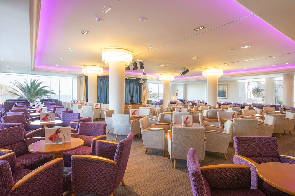 Hipotels Hipocampo Playa — Restaurant & bars in Cala Millor, Balearic Islands