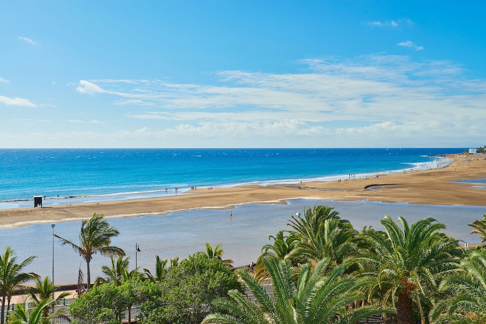 Hipotels La Geria — Beach in Puerto del Carmen, Canary Islands