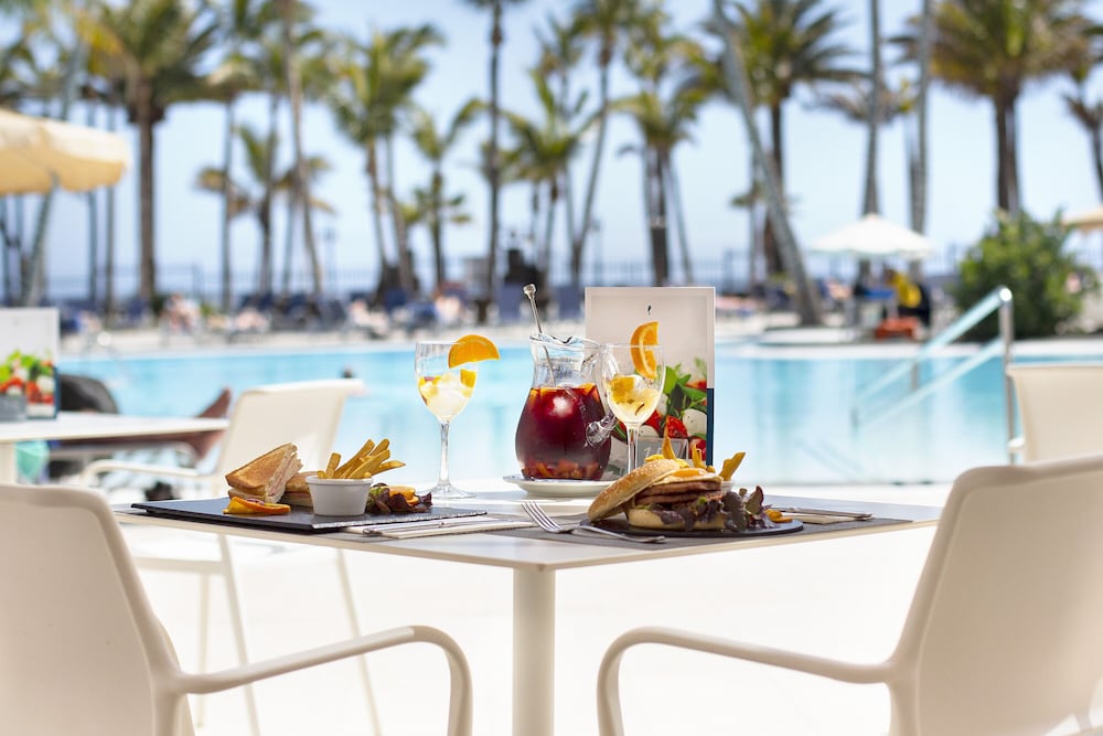 Hipotels La Geria — Restaurant & bars in Puerto del Carmen, Canary Islands