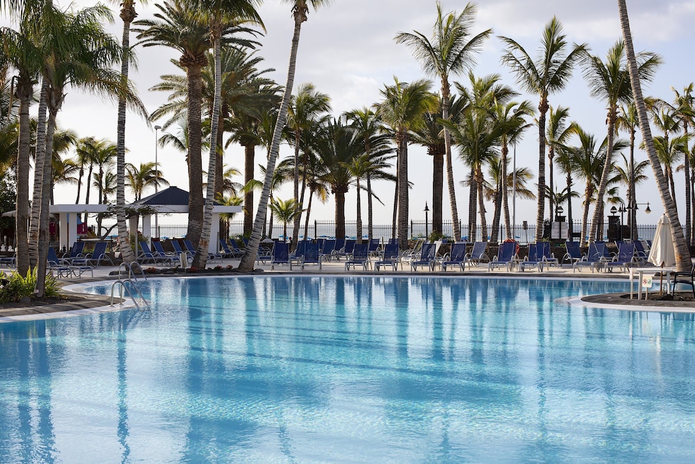 Hipotels La Geria — Swimming pool in Puerto del Carmen, Canary Islands