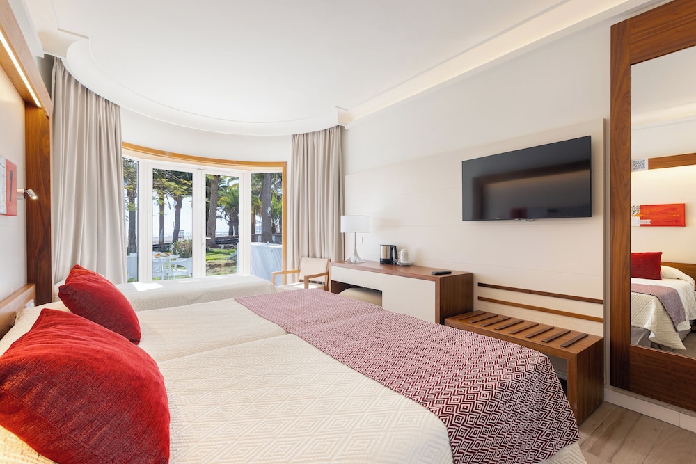 Hipotels La Geria — Hotel rooms in Puerto del Carmen, Canary Islands
