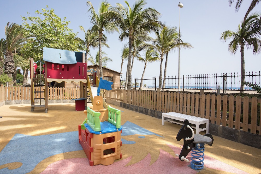 Hipotels La Geria — Attractions for children in Puerto del Carmen, Canary Islands