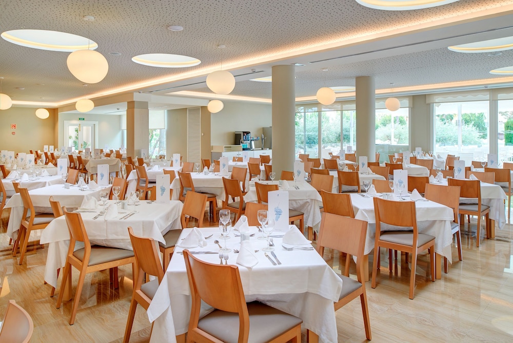 Hipotels Said — Restaurant & bars in Cala Millor, Balearic Islands