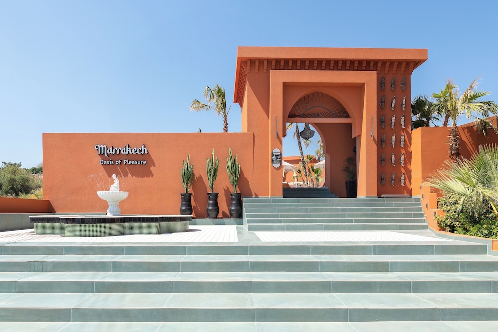 Venezia Resort Hotel & Spa - All inclusive — Hotel building in Faliraki, South Aegean