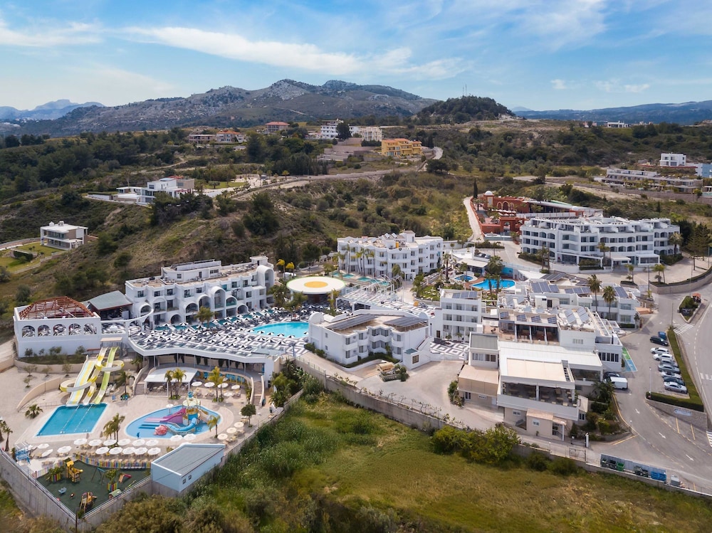 Venezia Resort Hotel & Spa - All inclusive — Hotel building in Faliraki, South Aegean