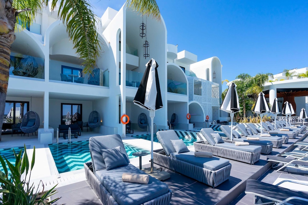 Venezia Resort Hotel & Spa - All inclusive — Hotel building in Faliraki, South Aegean