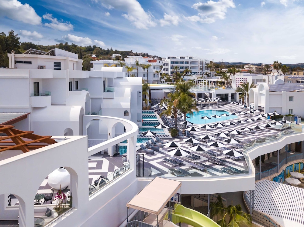Venezia Resort Hotel & Spa - All inclusive — Swimming pool in Faliraki, South Aegean