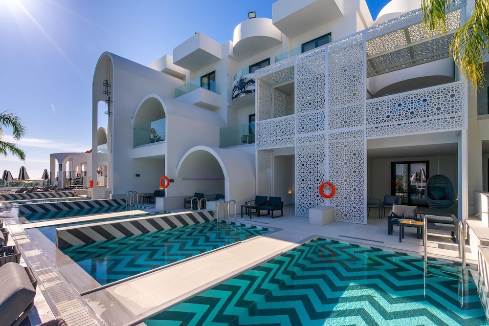 Venezia Resort Hotel & Spa - All inclusive — Hotel building in Faliraki, South Aegean