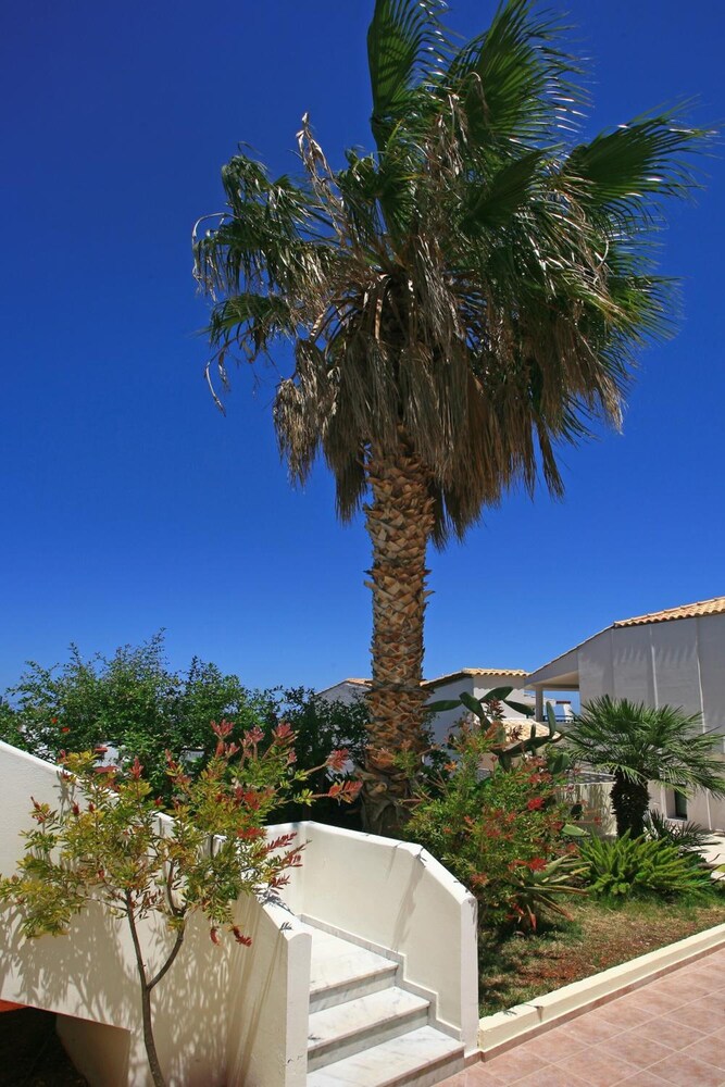 Eurohotel Katrin Suites-Adults Only — Hotel building in Stalida