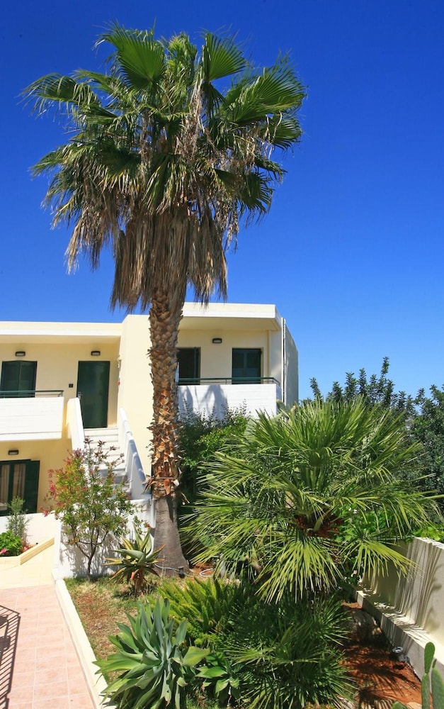 Eurohotel Katrin Suites-Adults Only — Hotel building in Stalida