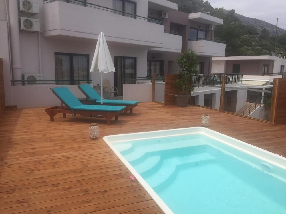 Eurohotel Katrin Suites-Adults Only — Swimming pool in Stalida