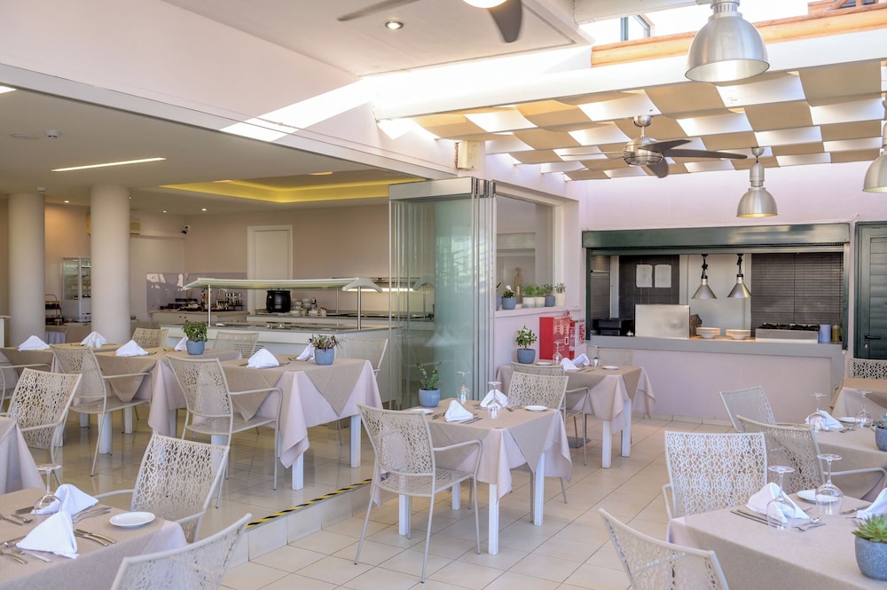 Eurohotel Katrin Suites-Adults Only — Restaurant & bars in Stalida