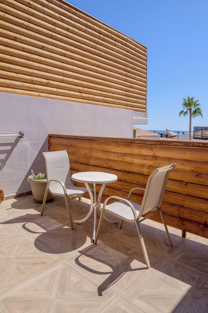 Eurohotel Katrin Suites-Adults Only — Hotel rooms in Stalida
