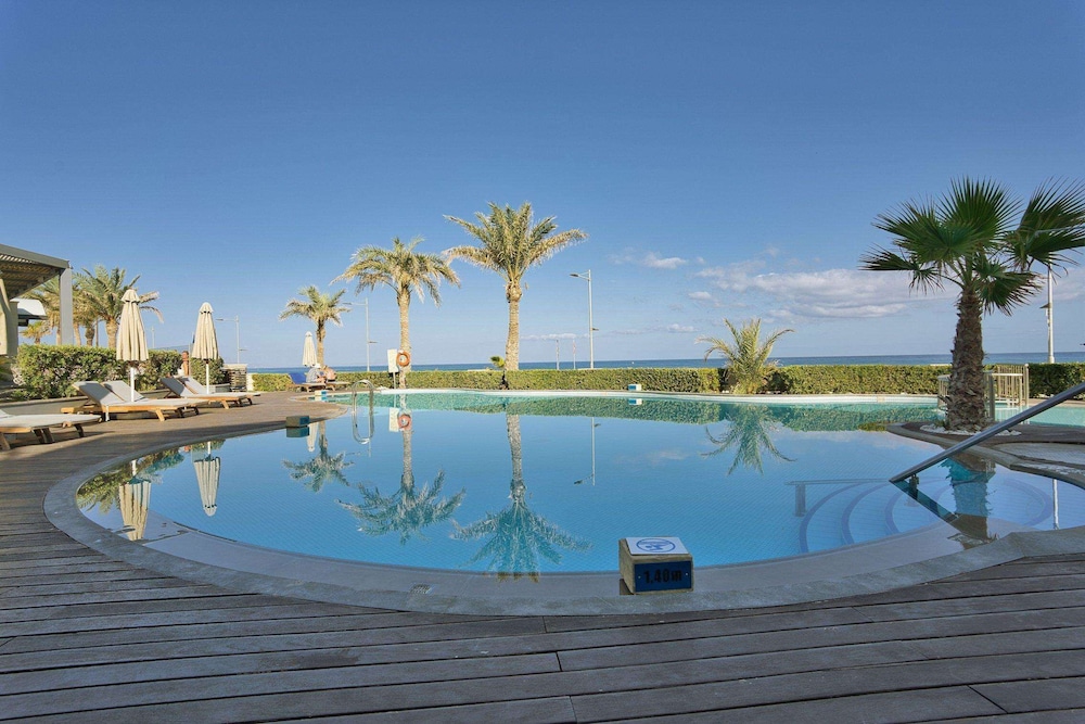 Aegean Pearl — Swimming pool in Rethymnon