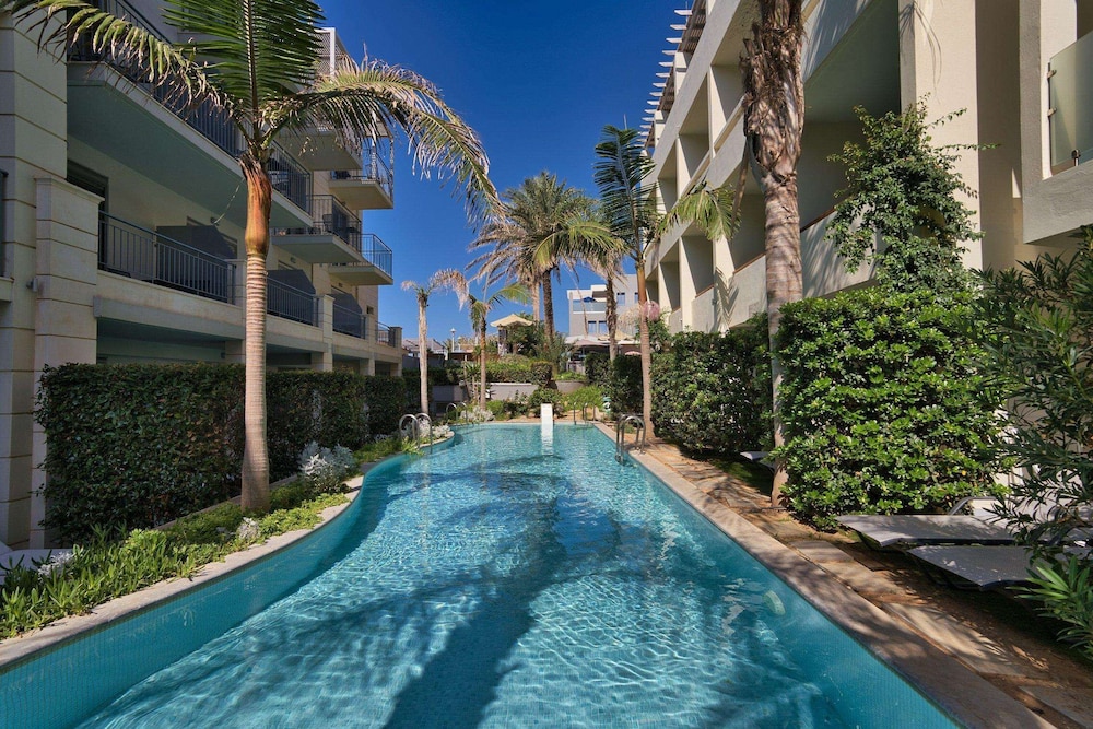 Aegean Pearl — Swimming pool in Rethymnon