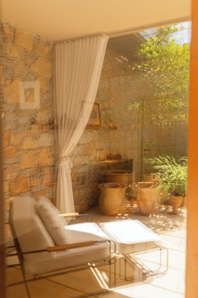Phāea Blue - Small Luxury Hotels of the World — Hotel rooms in Elounda