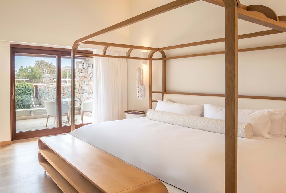 Phāea Blue - Small Luxury Hotels of the World — Hotel rooms in Elounda