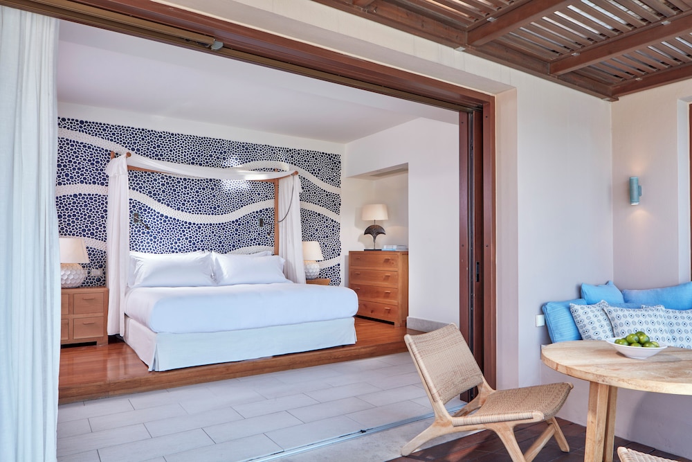 Phāea Blue - Small Luxury Hotels of the World — Hotel rooms in Elounda